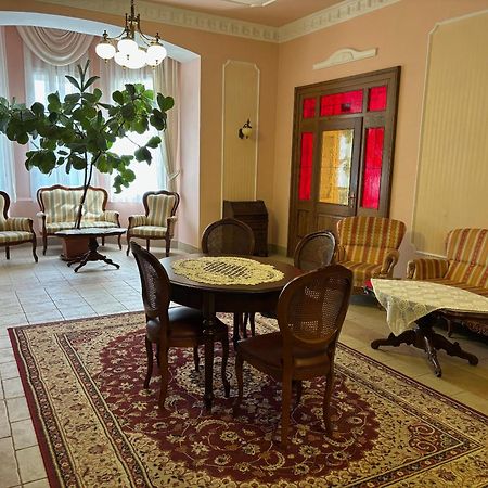 Festetich Kastelyszallo Es Zsuzsanna Hotel Szeleste Екстериор снимка