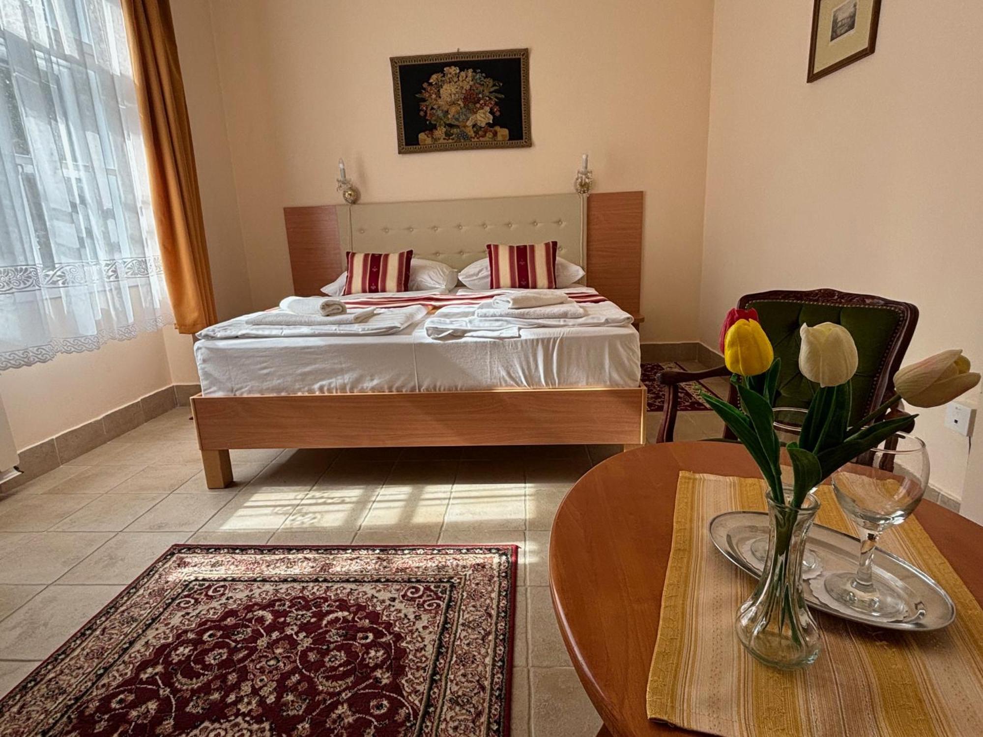 Festetich Kastelyszallo Es Zsuzsanna Hotel Szeleste Екстериор снимка