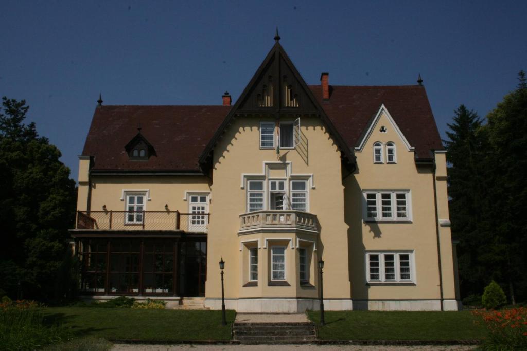 Festetich Kastelyszallo Es Zsuzsanna Hotel Szeleste Екстериор снимка
