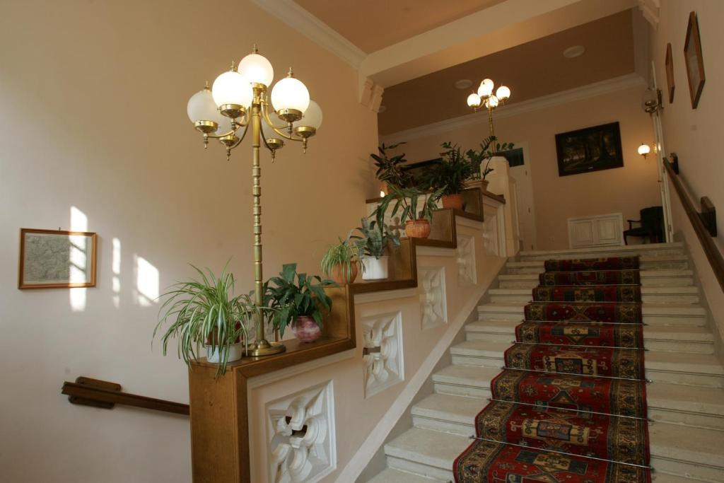 Festetich Kastelyszallo Es Zsuzsanna Hotel Szeleste Екстериор снимка